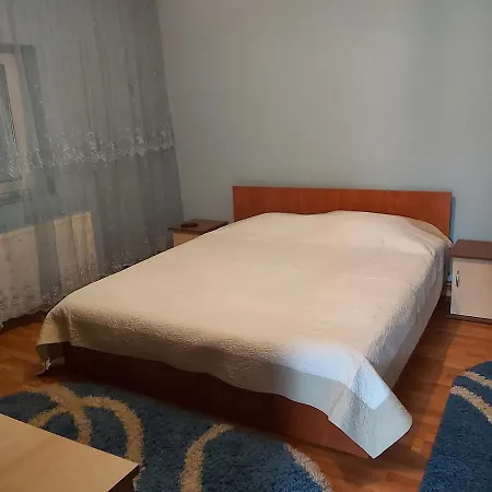 Casa De Vacanta Holiday home Valcea